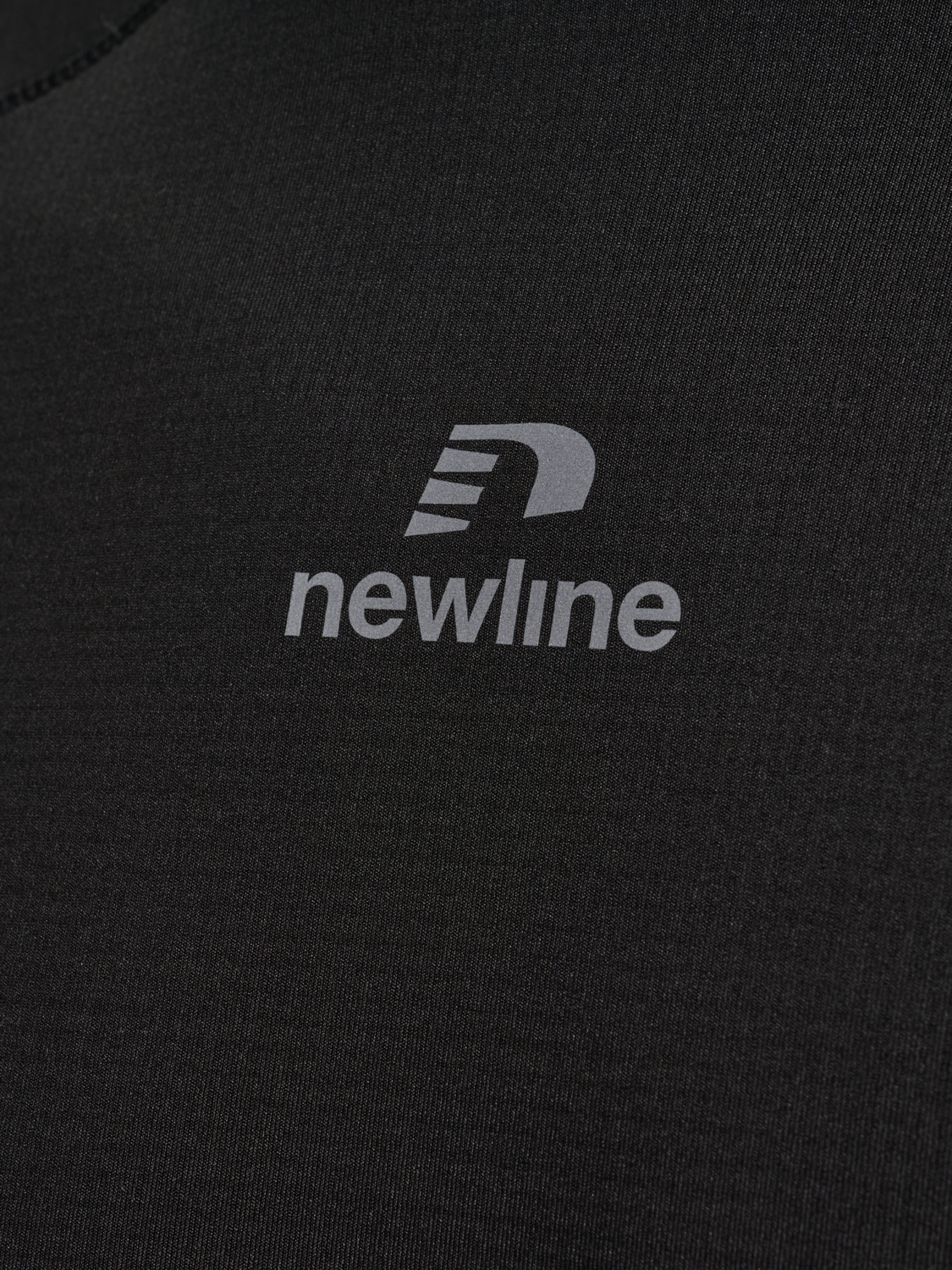 nwlRAPID HOOD MIDLAYER, BLACK, packshot