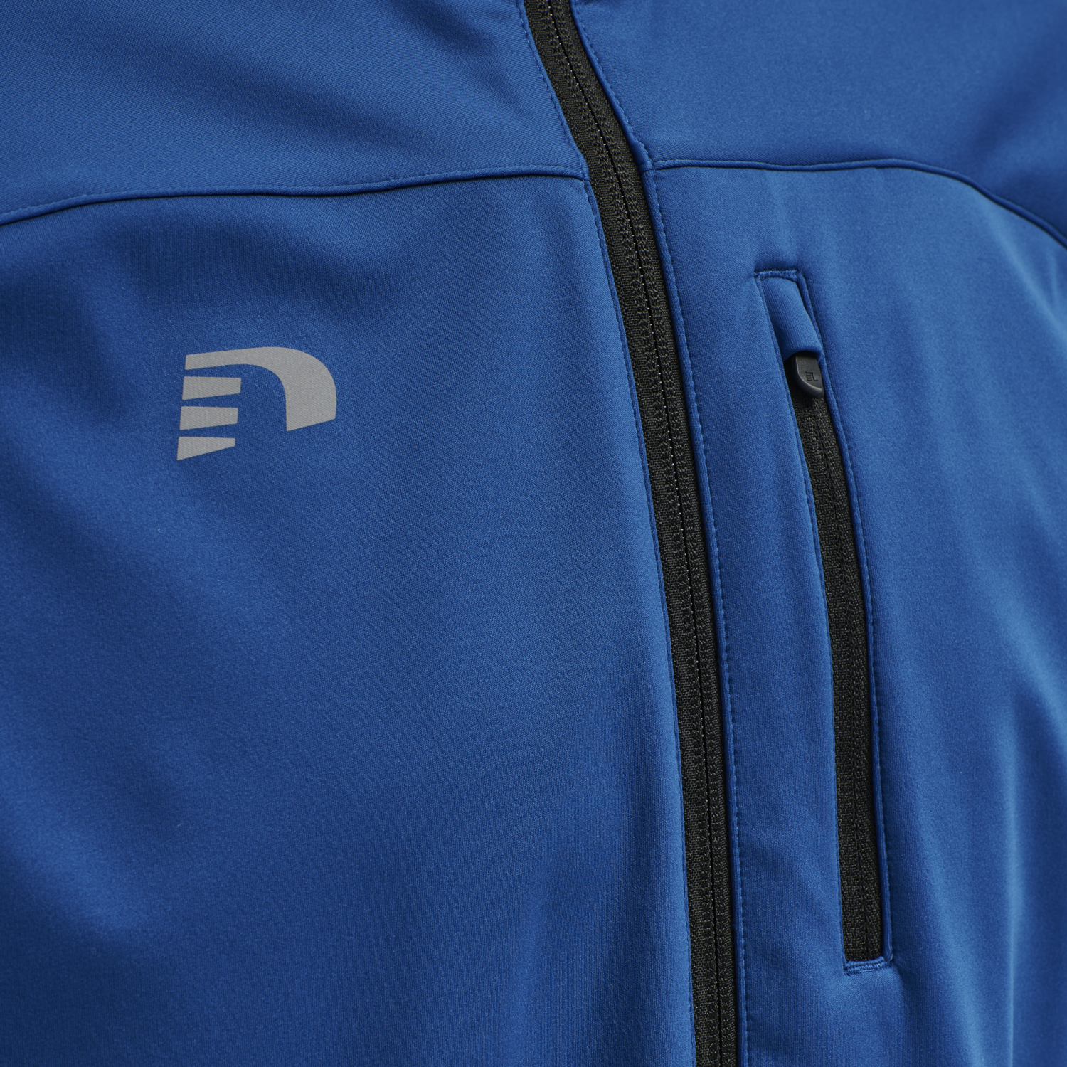 MEN CORE CROSS JACKET, TRUE BLUE, packshot